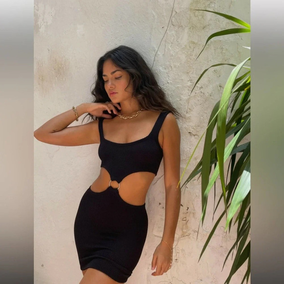 NWT Vanessa Mooney The Vivian 2 in 1 Bodycon Crinkle Mini Dress Top Skirt M - Picture 2 of 9